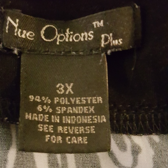Nue Options Plus 3X Tunic - Picture 4 of 5